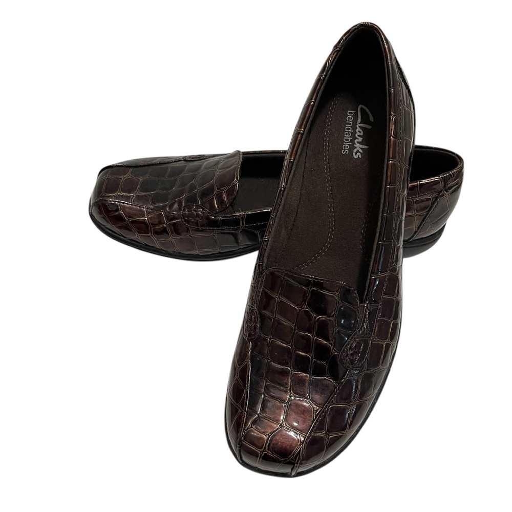 Clarks Bendables Women’s Size 8 M US Shoes Patent Leather Brown Slip On Casual